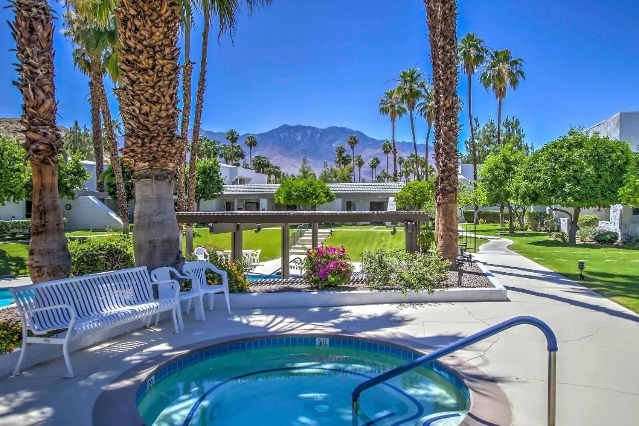 Sunny Palm Springs Vacation Rental With Heated Pool! 0*,
